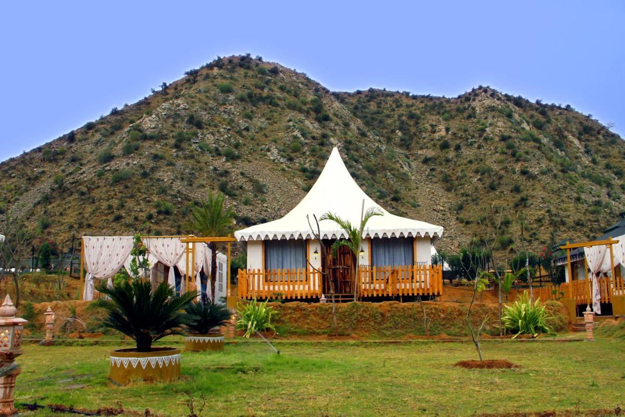 Serene Aravali Resort, Пушкар Экстерьер фото